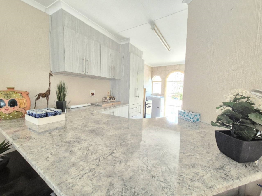 2 Bedroom Property for Sale in Heuwelsig Free State